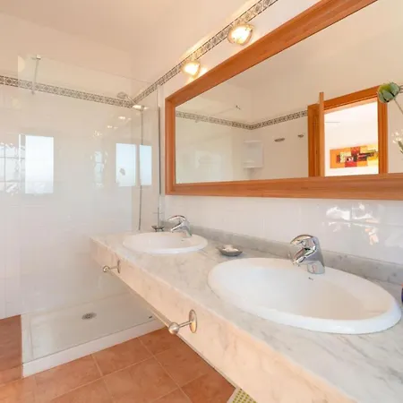 Casa Lola Villa *